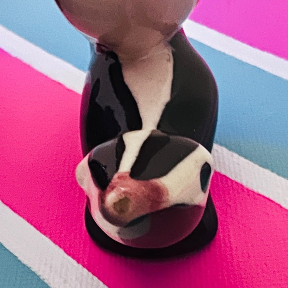 Vintage Bird and Skunk Figurines - Picture 6 of 7
